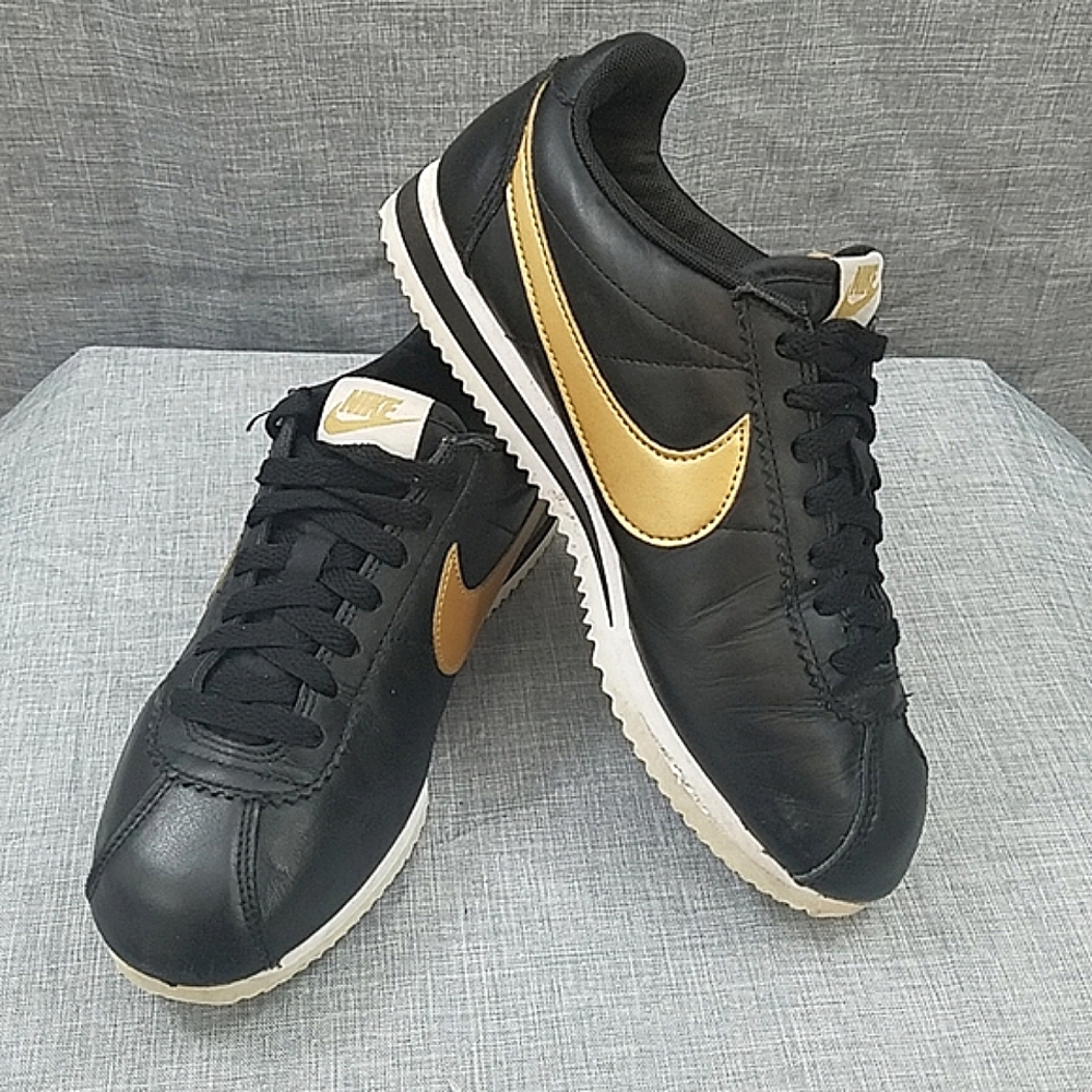 Nike Cortez Classic Sneaker